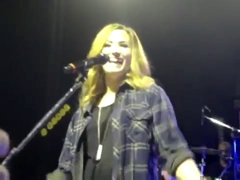 bscap0325 - Demi Answers Fans Question WOULD YOU GO LESBIAN FOR LOVATICS Sao Paulo Brazil