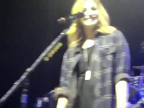 bscap0337 - Demi Answers Fans Question WOULD YOU GO LESBIAN FOR LOVATICS Sao Paulo Brazil