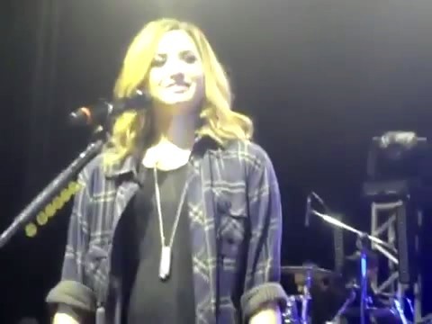 bscap0363 - Demi Answers Fans Question WOULD YOU GO LESBIAN FOR LOVATICS Sao Paulo Brazil