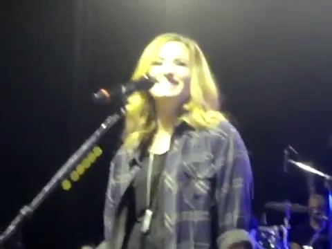 bscap0411 - Demi Answers Fans Question WOULD YOU GO LESBIAN FOR LOVATICS Sao Paulo Brazil