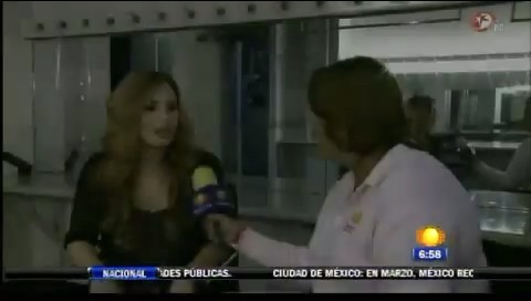 bscap0087 - Demi - Entrevista en Mexico Soy Fan de Danna Paola