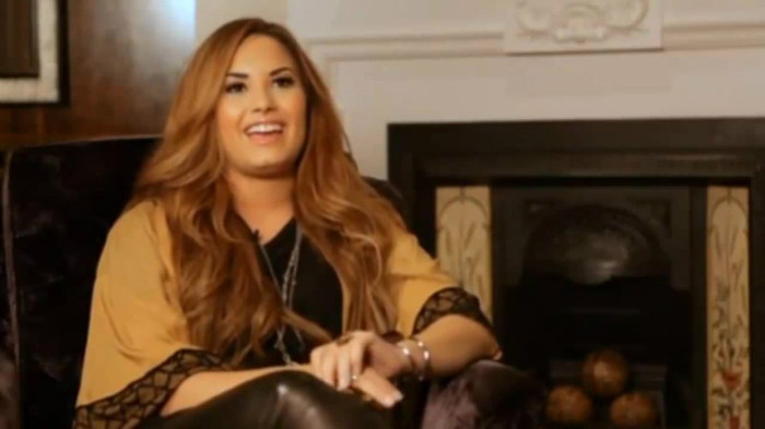 Demi Lovato Fans Questions!  (2012) 0557