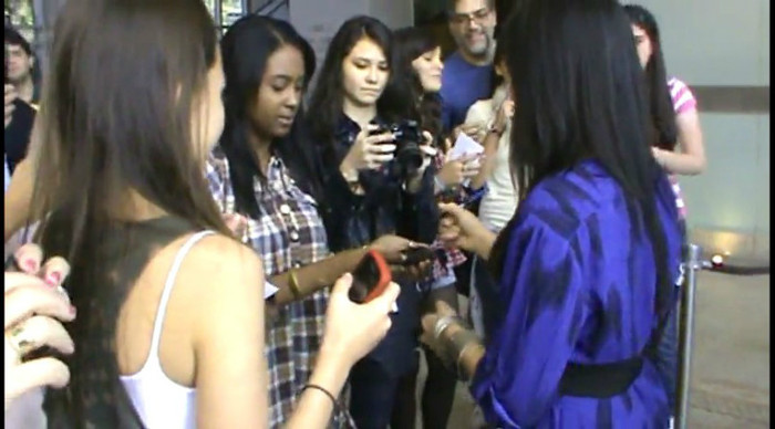 bscap0162 - Demilush - Fans meeting Demi in Sao Paulo at hotel Part oo1