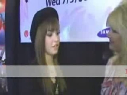 bscap0393 - Demilush -  Interview before the concert with the Jonas Brothers Part oo1