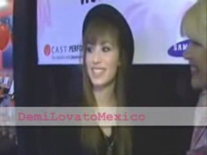 bscap0474 - Demilush -  Interview before the concert with the Jonas Brothers Part oo1