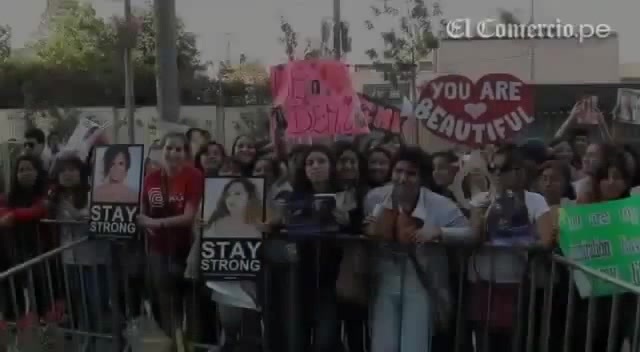 Demi Lovato Llego A Perú Y Saludo A Sus Fans  2012 00182