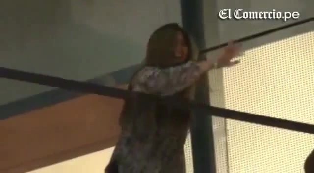 Demi Lovato Llego A Perú Y Saludo A Sus Fans  2012 22142