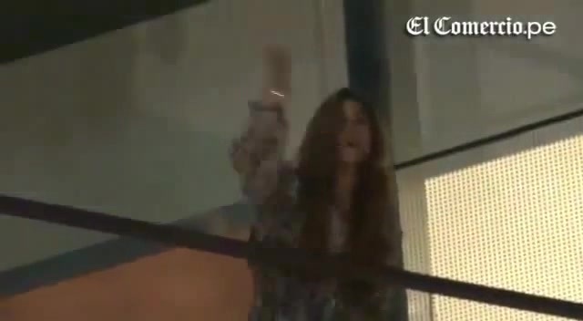 Demi Lovato Llego A Perú Y Saludo A Sus Fans  2012 23142 - Demi - Llego A Peru Y Saludo A Sus Fans 2012 Part o45