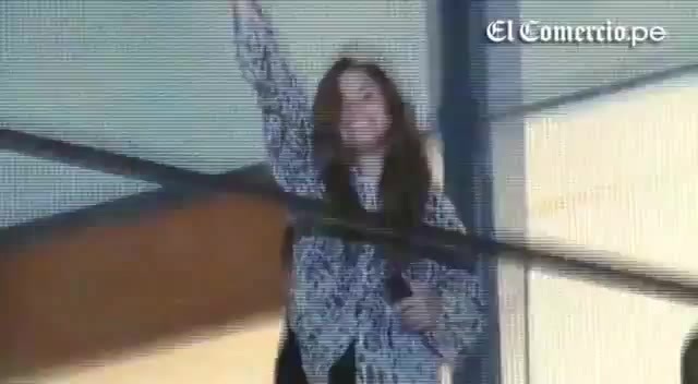 Demi Lovato Llego A Perú Y Saludo A Sus Fans  2012 28566 - Demi - Llego A Peru Y Saludo A Sus Fans 2012 Part o56