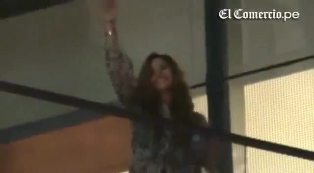 Demi Lovato Llego A Perú Y Saludo A Sus Fans  2012 28762 - Demi - Llego A Peru Y Saludo A Sus Fans 2012 Part o56