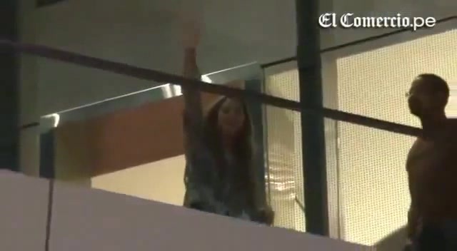 Demi Lovato Llego A Perú Y Saludo A Sus Fans  2012 31613