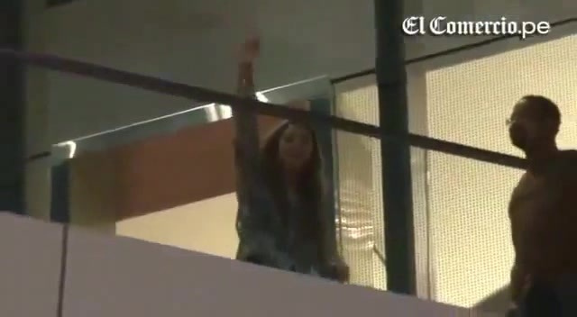 Demi Lovato Llego A Perú Y Saludo A Sus Fans  2012 31664