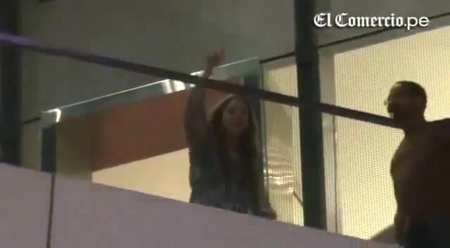 Demi Lovato Llego A Perú Y Saludo A Sus Fans  2012 31712