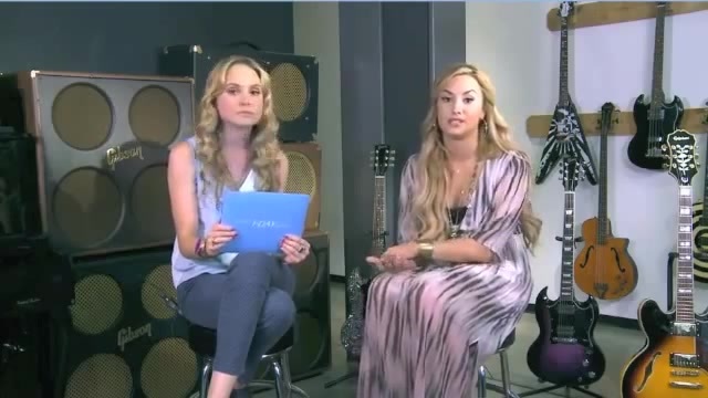 Demi Lovato Acuvue Live Chat - May 16_ 2012 020153 - Demi - Acuvue Live Chat - May 16 2012 Part o40