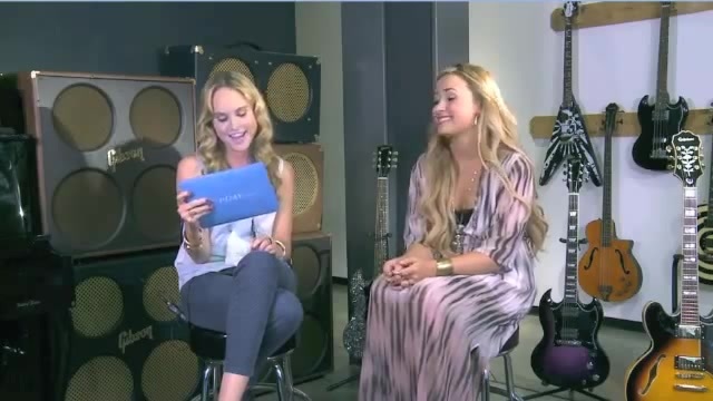 Demi Lovato Acuvue Live Chat - May 16_ 2012 037184