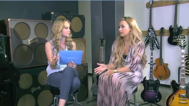 Demi Lovato Acuvue Live Chat - May 16_ 2012 038954 - Demi - Acuvue Live Chat - May 16 2012 Part o79