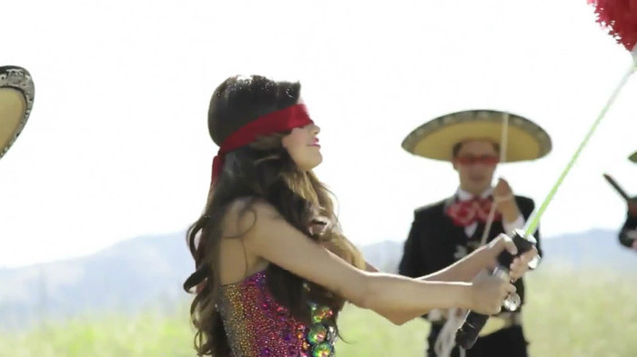 bscap0106 - Selena Gomez-Love You Like A Love Song Behind The Scenes-SC-Part I