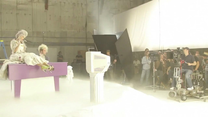 bscap0136 - Selena Gomez-Love You Like A Love Song Behind The Scenes-SC-Part I