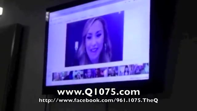 Demi Lovato _Hangs Out_ on Google + 2092