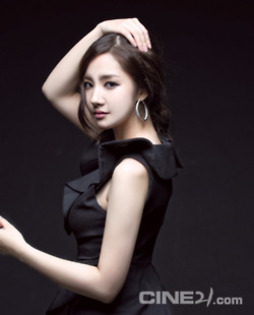 tumblr_lxli39ftRJ1r5zgkvo6_250 - o Park Min Young o