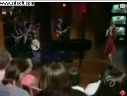 Demi Lovato-This is me(Live) with lyrics 14305 - Demilush - This is me - Live with Regis and Kelly Part o29