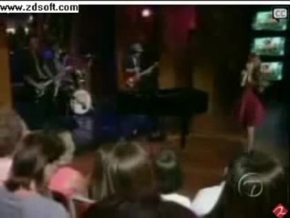 Demi Lovato-This is me(Live) with lyrics 14316 - Demilush - This is me - Live with Regis and Kelly Part o29