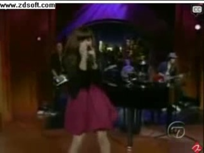 Demi Lovato-This is me(Live) with lyrics 18106 - Demilush - This is me - Live with Regis and Kelly Part o37