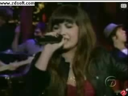 Demi Lovato-This is me(Live) with lyrics 21615 - Demilush - This is me - Live with Regis and Kelly Part o43