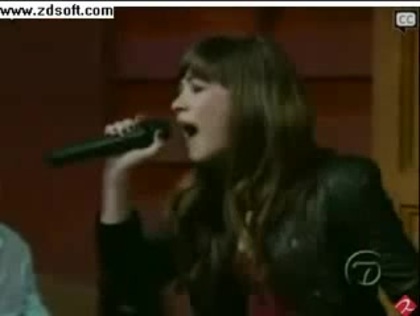 Demi Lovato-This is me(Live) with lyrics 27544 - Demilush - This is me - Live with Regis and Kelly Part o55