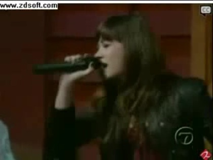 Demi Lovato-This is me(Live) with lyrics 27634 - Demilush - This is me - Live with Regis and Kelly Part o55