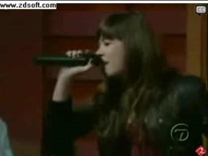 Demi Lovato-This is me(Live) with lyrics 27645 - Demilush - This is me - Live with Regis and Kelly Part o55