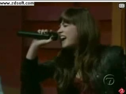 Demi Lovato-This is me(Live) with lyrics 27695 - Demilush - This is me - Live with Regis and Kelly Part o55