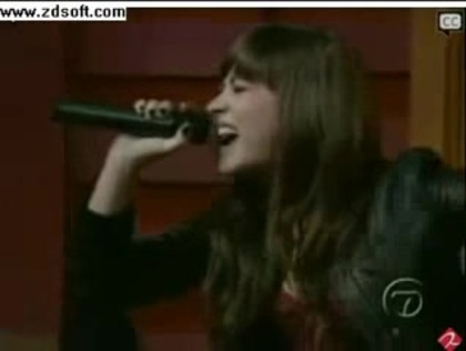 Demi Lovato-This is me(Live) with lyrics 27775 - Demilush - This is me - Live with Regis and Kelly Part o55