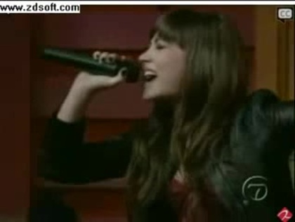 Demi Lovato-This is me(Live) with lyrics 27840