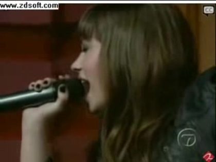 Demi Lovato-This is me(Live) with lyrics 28596 - Demilush - This is me - Live with Regis and Kelly Part o57