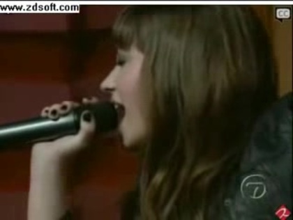 Demi Lovato-This is me(Live) with lyrics 28634 - Demilush - This is me - Live with Regis and Kelly Part o57