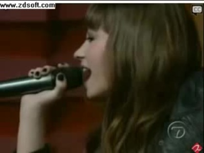 Demi Lovato-This is me(Live) with lyrics 28688 - Demilush - This is me - Live with Regis and Kelly Part o57