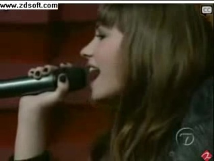 Demi Lovato-This is me(Live) with lyrics 28703 - Demilush - This is me - Live with Regis and Kelly Part o57