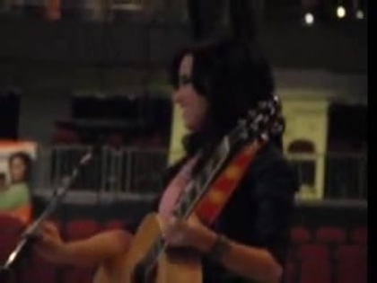 Catch Me- Demi Lovato (soundcheck) 03050 - Demi Lovato Summer Tour Prudential Center Catch Me Soundcheck Part oo8