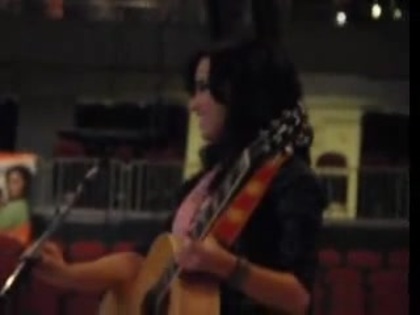 Catch Me- Demi Lovato (soundcheck) 02861 - Demi Lovato Summer Tour Prudential Center Catch Me Soundcheck Part oo7