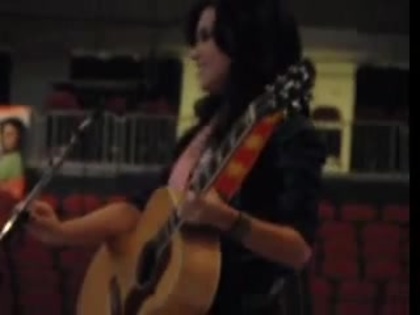 Catch Me- Demi Lovato (soundcheck) 04151 - Demi Lovato Summer Tour Prudential Center Catch Me Soundcheck Part o10