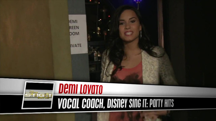 Demi Lovato - Disney Sing It - Behind the Scenes 02018 - Demilush - Disney Sing It - Behind the Scenes Part oo5