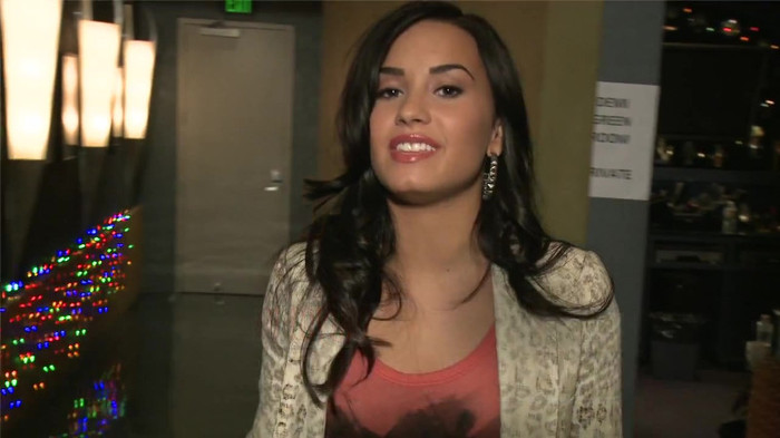 Demi Lovato - Disney Sing It - Behind the Scenes 02525 - Demilush - Disney Sing It - Behind the Scenes Part oo6