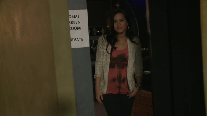 Demi Lovato - Disney Sing It - Behind the Scenes 01669 - Demilush - Disney Sing It - Behind the Scenes Part oo4