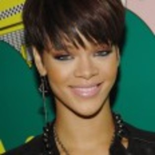 Rihanna_1231373779_3 - rihanna