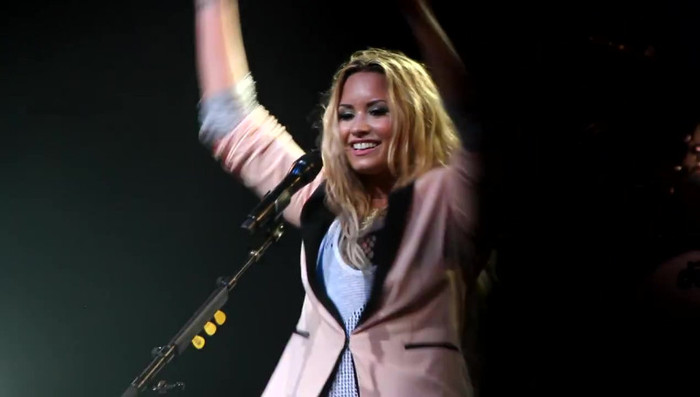 Demi Lovato @ San Diego County Fair- Here We Go Again 00967 - Demilush - San Diego County Fair Here We Go Again Part oo2