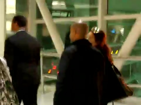 Demi Lovato arriving in Detroit - Tuesday_ November 15th_ 2011 0355