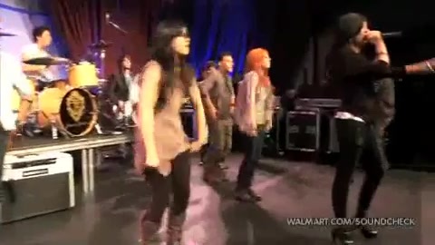 Demi Lovato & Jonas Brothers - Behind The Scenes (2010 Walmart Soundcheck).mp4 5597 - Demilush And Jonas Brothers - Behind The Scenes 2010 Walmart Soundchek Part o12