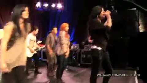 Demi Lovato & Jonas Brothers - Behind The Scenes (2010 Walmart Soundcheck).mp4 5713 - Demilush And Jonas Brothers - Behind The Scenes 2010 Walmart Soundchek Part o12