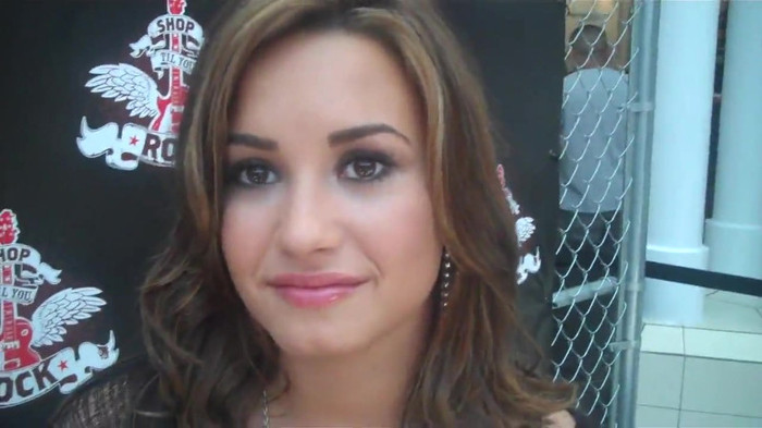 Demi Lovato_ Very Fashionable And  Pretty During An Interview 0173